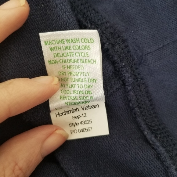 Lilly Pulitizer Navy Sweatshirt with Gold Embroidered Seahorse Size XS - Picture 2 of 12